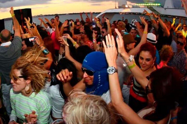 All Inclusive Mega Yacht Party 2026 in NYC