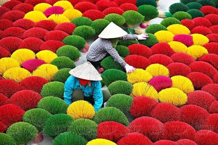 Hanoi Luxury Tours Incense Village and Hanoi City Tour