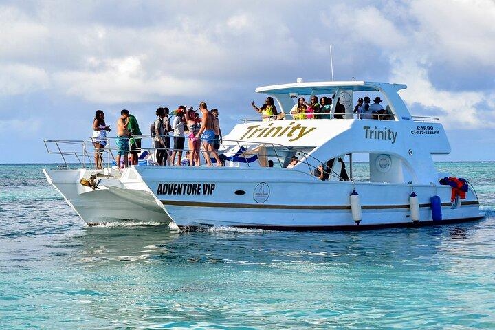 Exclusive Hip Hop party boat in with Open Bar Punta Cana