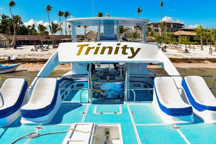 Exclusive Hip Hop party boat in with Open Bar Punta Cana