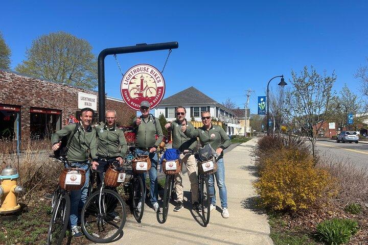 Two Hour Lighthouse Bicycle Tour from South Portland-Mellow