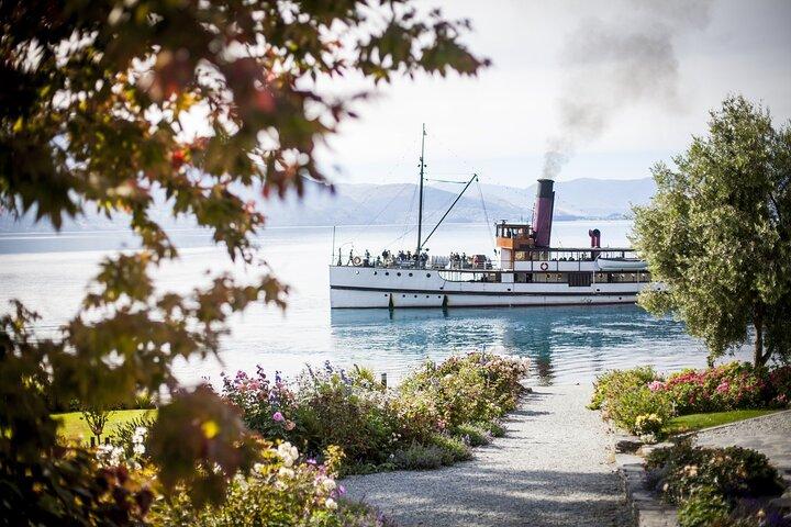 Dinner at Walter Peak High Country Farm and Cruise from Queenstown