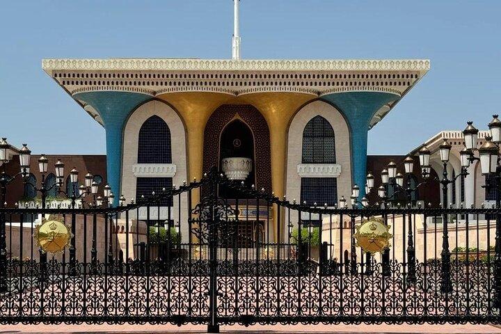 Explore Muscat with Private Tour