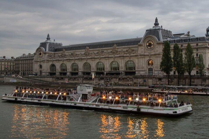 Seine River Cruise Tour and Optional Macaron Tasting