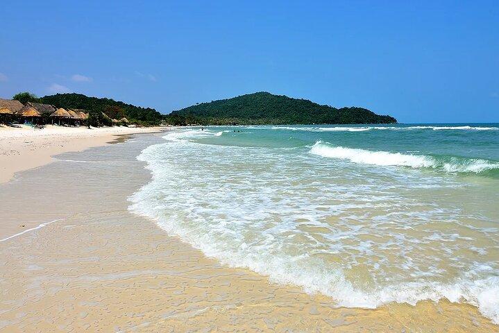 15-Day Private Tour - Vietnam Discovery & Phu Quoc Beach Escape