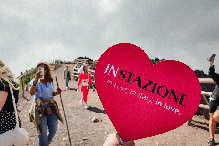From Naples to Vesuvius: Bus, Ticket & Audio Guide