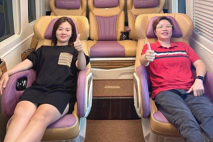 Private Transfer by Dcar Limousine Ha Noi from to Sapa