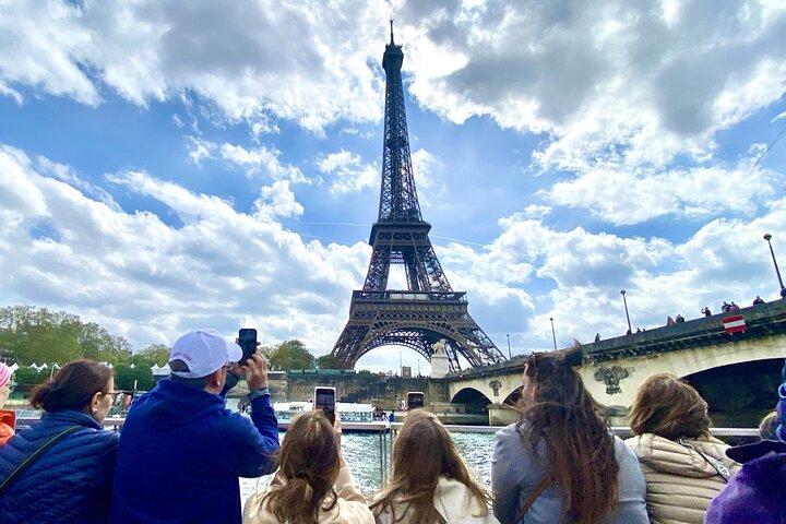 Luxury Paris Day Trip from London with Seine River Lunch Cruise