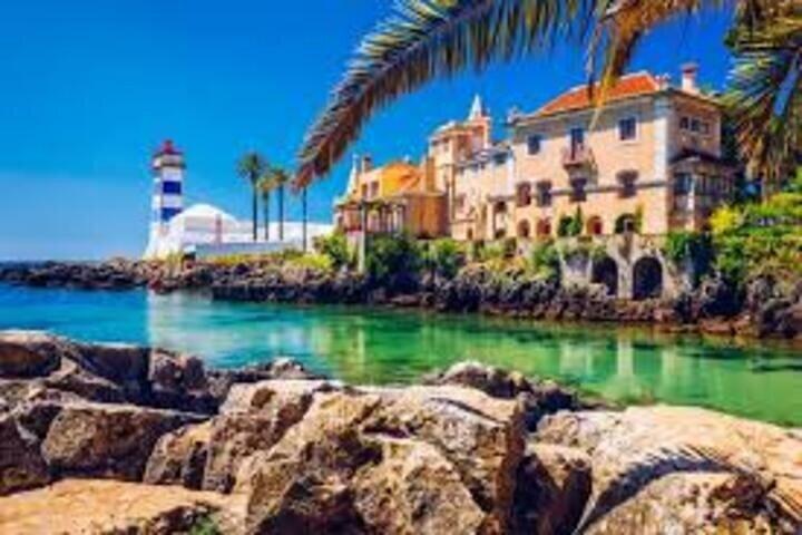 Premium Airport Transfer to Cascais – Private & Comfortable