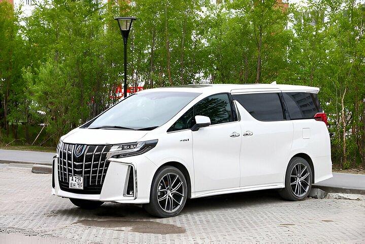 Tokyo To Osaka or Kyoto Private Luxury Car Transfer