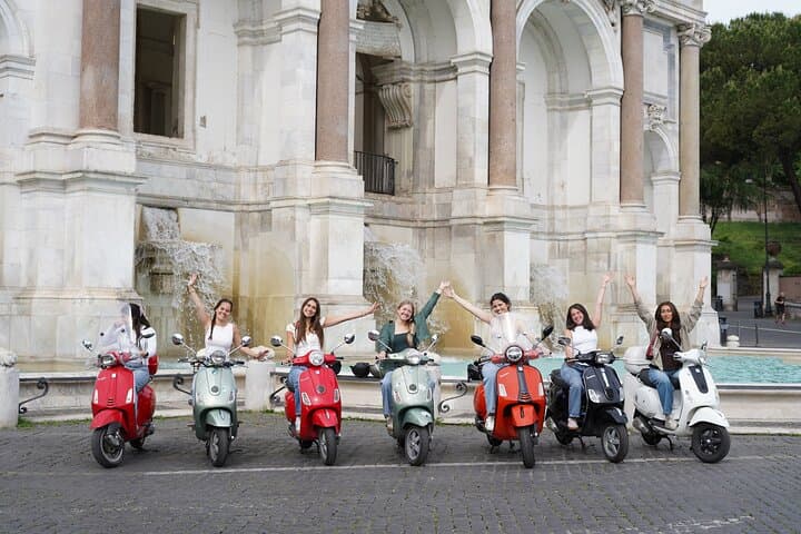 Rome Vespa Tour with Photos, Tiramisu & Pick-up/Drop-off included