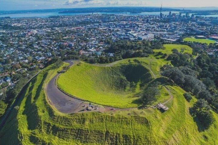 Half-Day Auckland City Tour – The City of Sails Uncovered