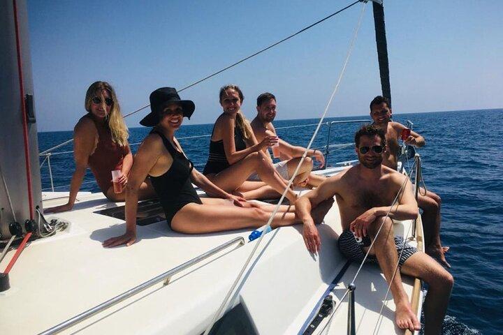 Barcelona: Sailing Tour with Tapas, Drinks, Swim & Sunset Option