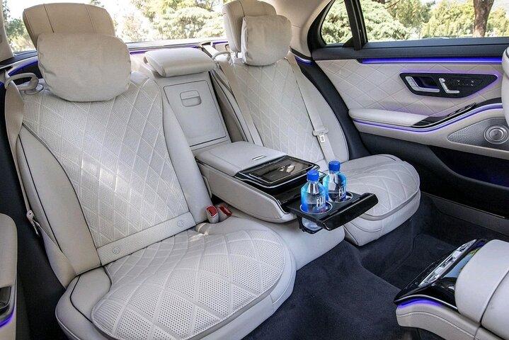 Private Transfer from Schiphol Airport to Amsterdam