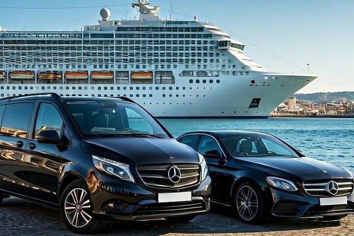 From/To Athens - Piraeus Port Transfer with Private Minivan