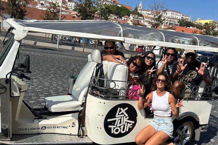 4 hour Lisbon Half Day Tour - The Essencial with "Ginjinha Taste"