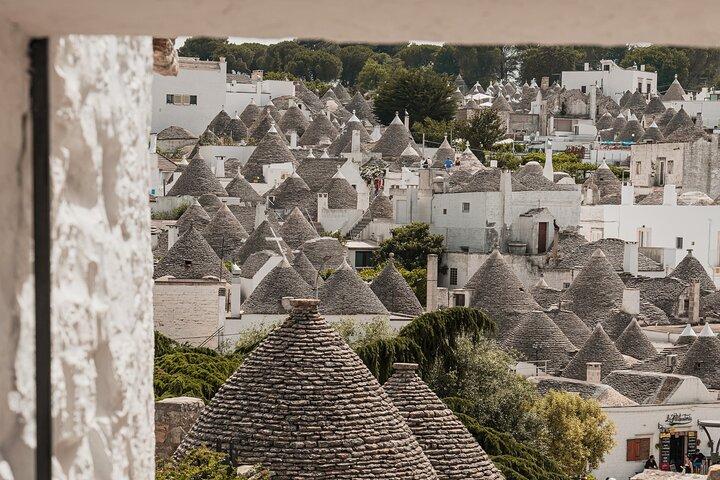 From Monopoli : Guided tour to Matera and Alberobello with transfer