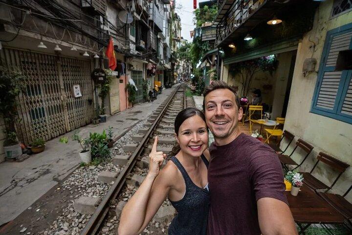 Ha Noi City Walking Tour With Small Group Tour