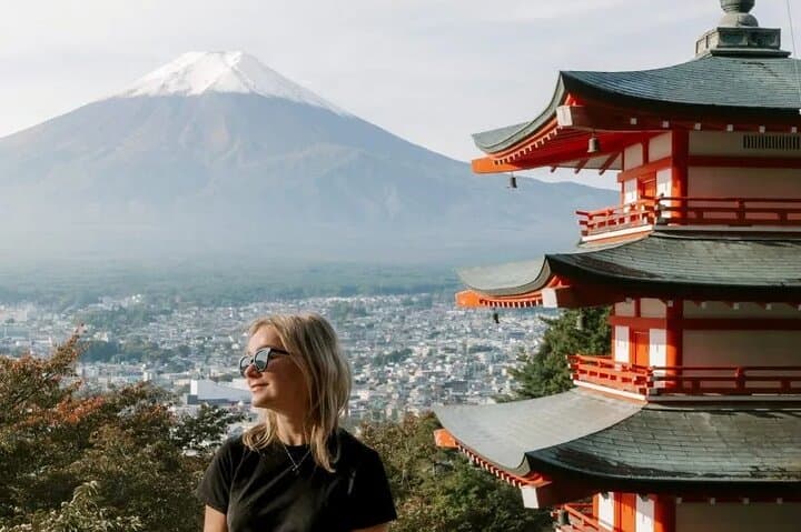 Mt Fuji Tour with Japanese Local Guide on Private Car from Tokyo