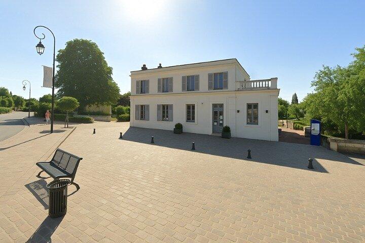 Auvers-sur-Oise: Van Gogh Self guided walking tour with an APP