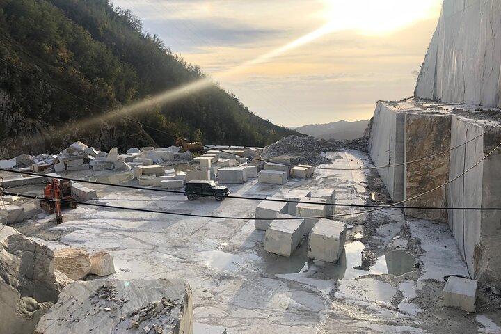 Private Tour of Carrara Marble Quarries with Aperitivo at Sunset