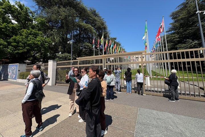 Guided Tour of Geneva: Capital of Peace ( Outside )