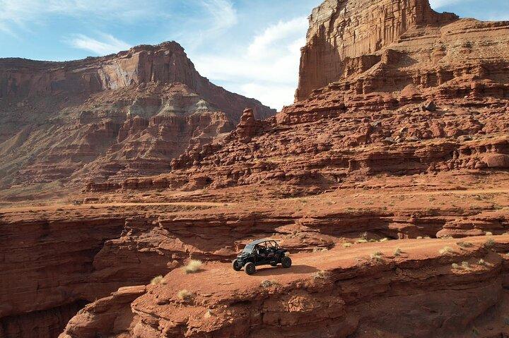BEST! Catacomb *CAVES* U-Drive 4X4 UTV Tour in Moab +Petroglyphs!