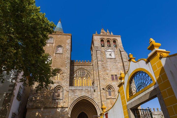 Evora Private Tour from Lisbon All Tickets Included