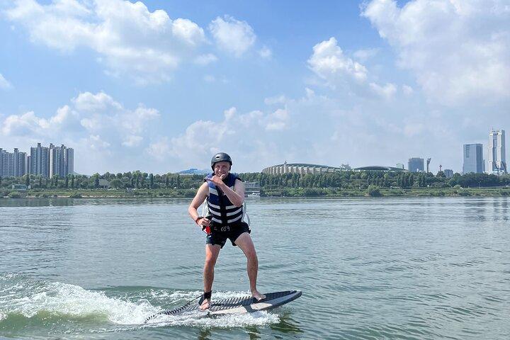 Seoul : Efoil & Windsurf Experiences in Han River
