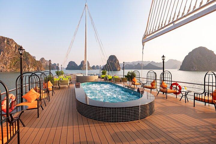 From Hanoi: Luxury Day Cruise Explore Halong Bay, Island, Caves