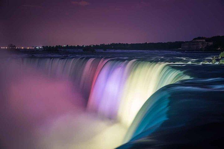 Niagara Falls Nightlight Experience with Fireworks (USA Side)