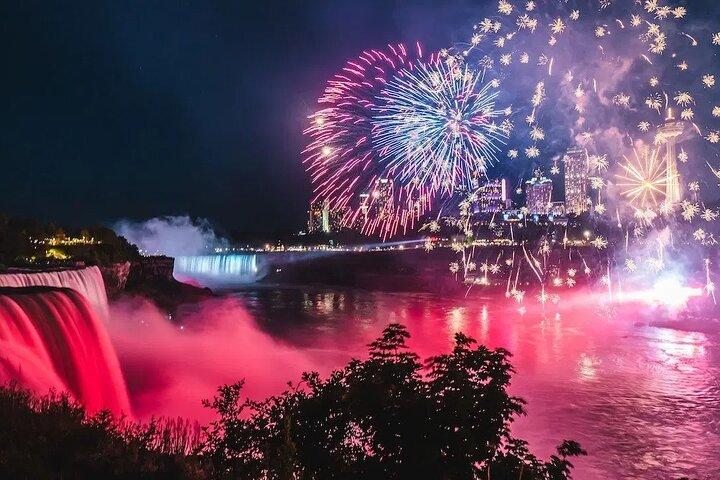 Niagara Falls Nightlight Experience with Fireworks (USA Side)