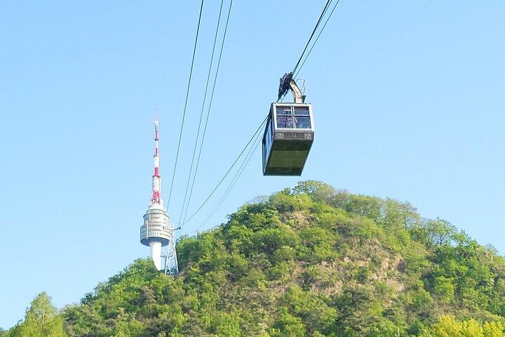 Private Day Tour & Experience wearing Hanbok at Seoul City Tour