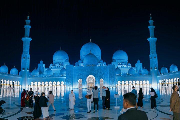 Abu Dhabi Private Layover Stopover City Tour with Flexible Timing