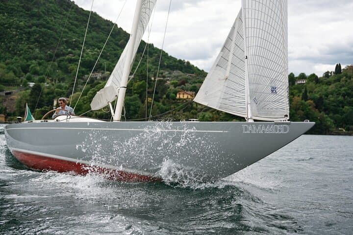 Private Sailing Boat Tour Classic Lake Como with Aperitif