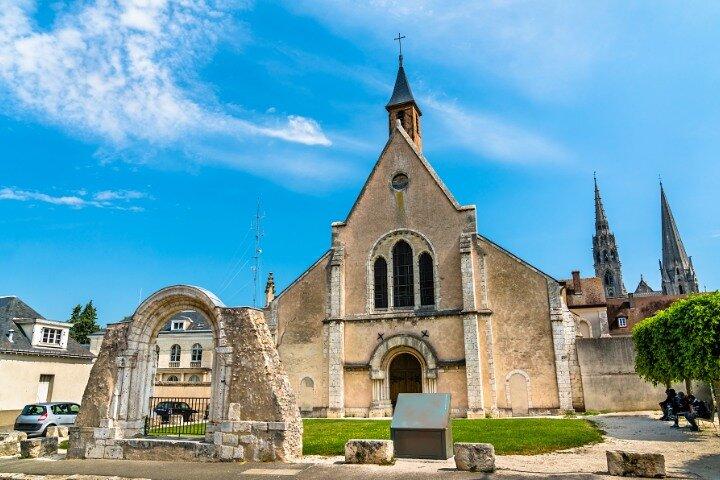 Chartres Self-Guided Walking Tour with an APP