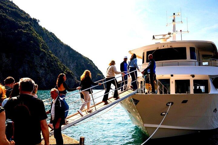 Cinque Terre & Pisa Premium Tour from Florence