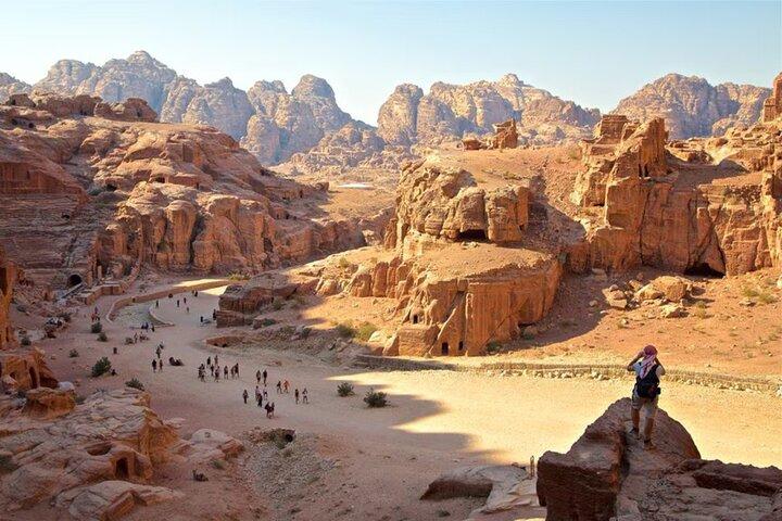 2-Day Tour of Petra and Wadi Rum