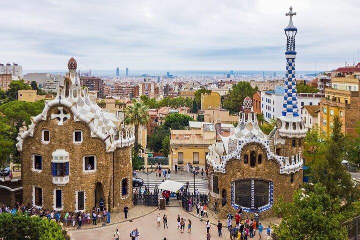 Park Güell Guided Tour – Discover Gaudí’s Wonderland
