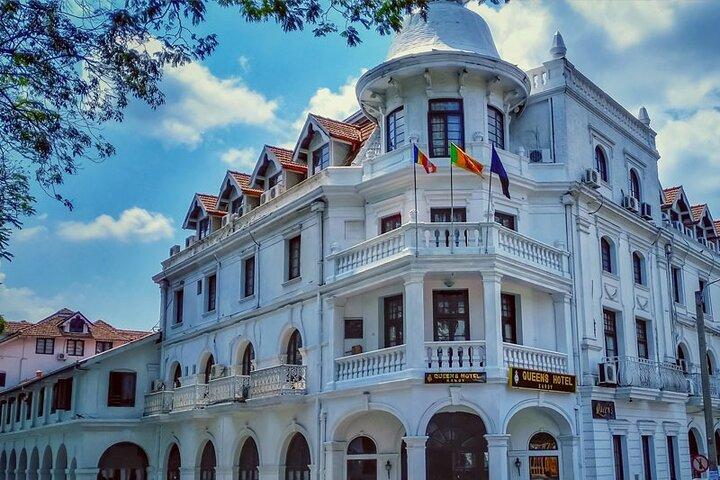Kandy City Sightseeing and Ambuluwawa Tower by Tuk Tuk Tour