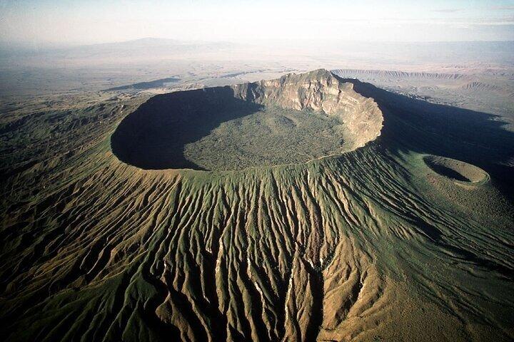 2 Days Hiking Mount Longonot and Hells Gate National Park