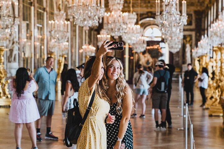 Versailles Palace and Gardens Walking Tour