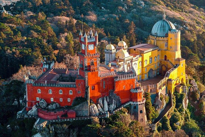 Lisbon: Pena Palace, Regaleira, Sintra, Cabo, Cascais Small Group
