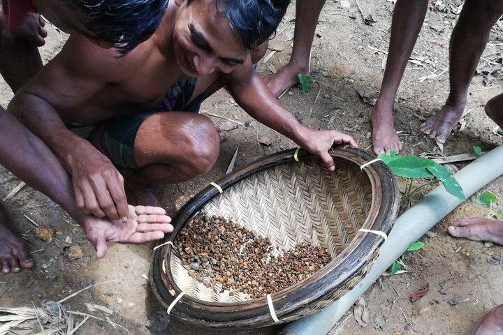 Gem Mining Experience Private Tour from Colombo or Negombo