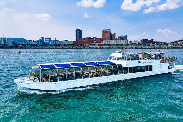 Le Bateau-Mouche Sightseeing Cruise in Montreal