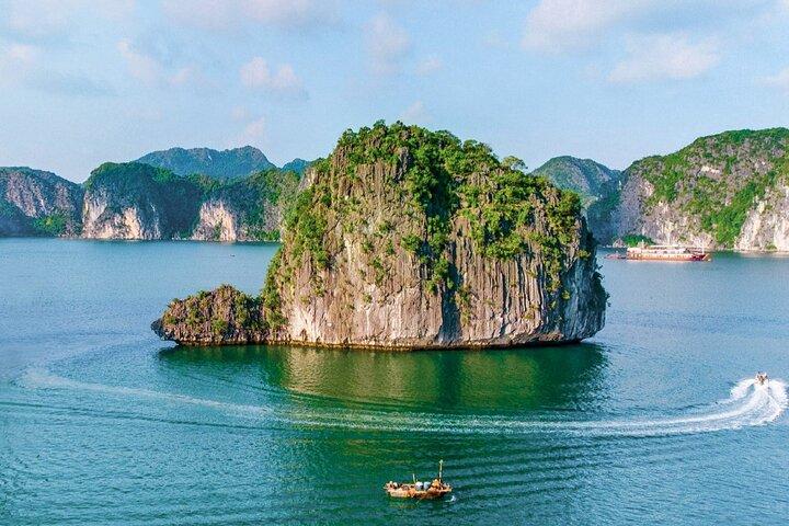 Full Day Cruise in Lan Ha Bay