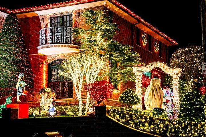NYC Holiday Lights and Dyker Heights Luxury Bus Tour