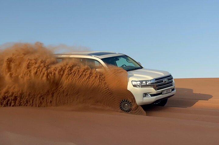 Luxury Desert safari Dubai premium package with BBQ dinner