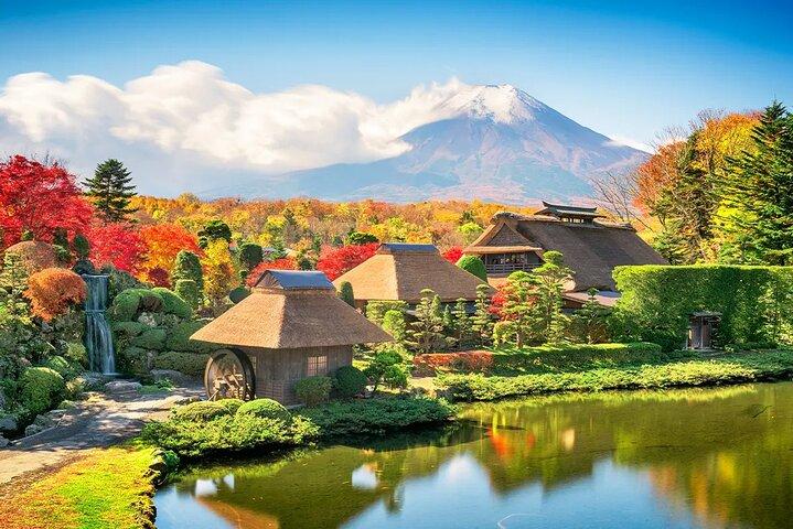 Mt Fuji Tour to Oshino, Kawaguchiko Cable Car & Matcha Experience