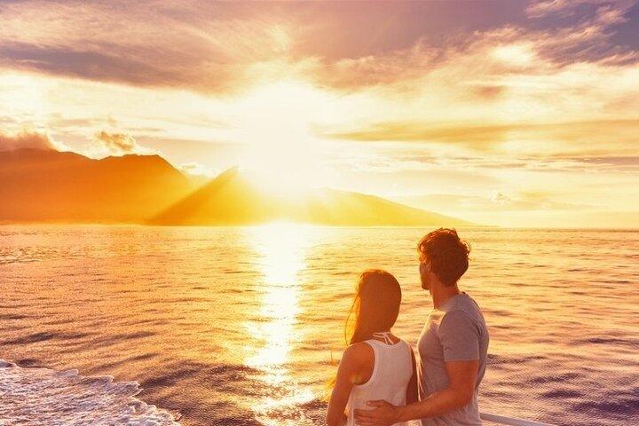 Waikiki 2-Hour Sunset Sailing Catamaran – Swim & Sail Adventure